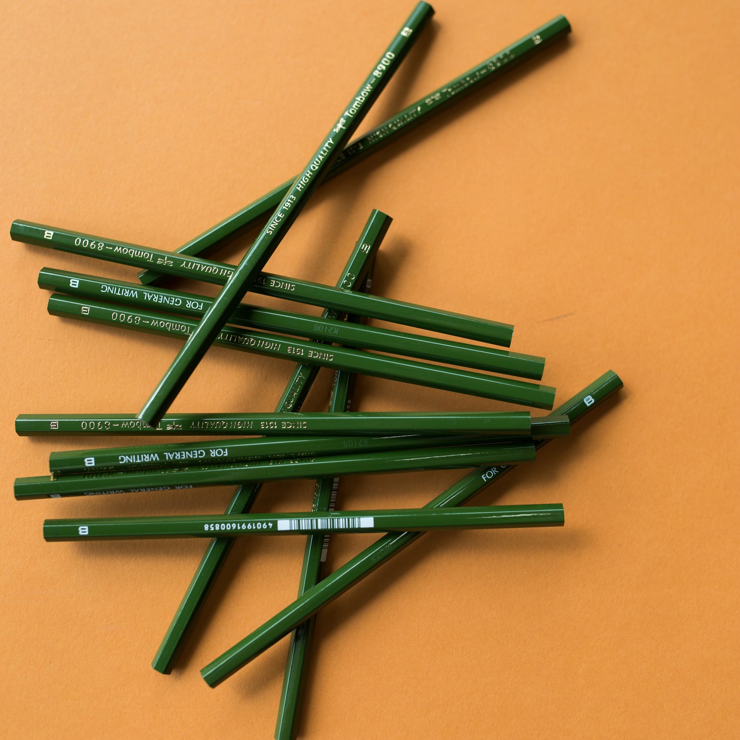 8900 Drawing Pencils